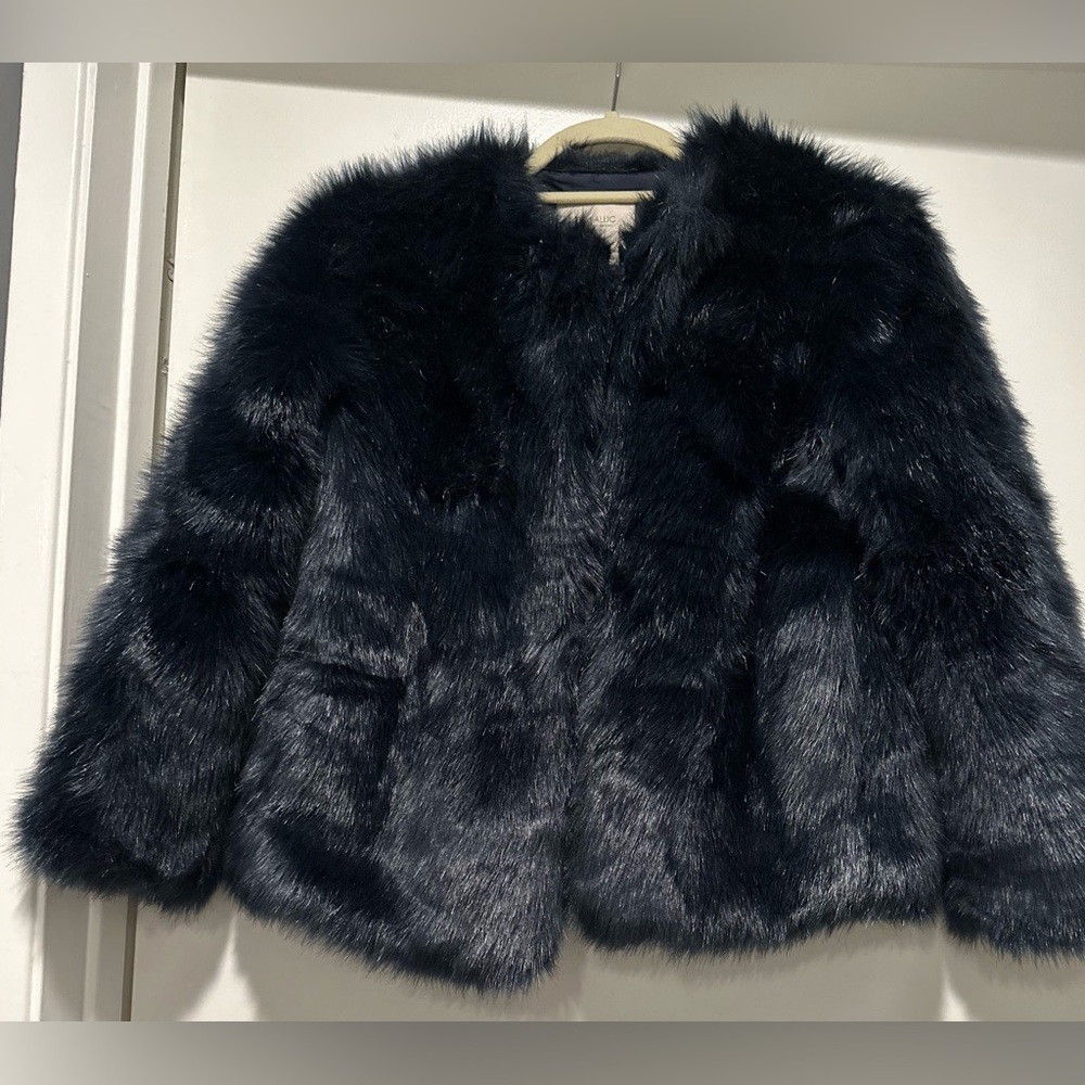 Zara Faux Fur Jacket💙